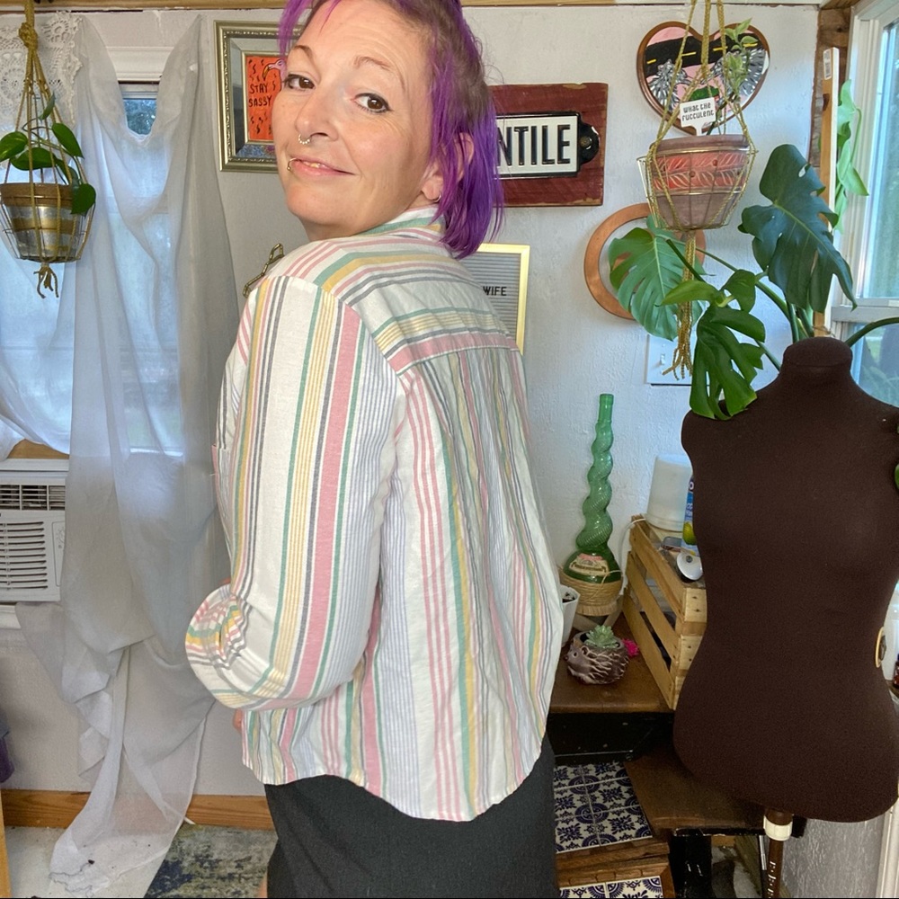 Forever 21 MultiColor Striped Crop Button Front Long Sleeve Top Size Large - Picture 6 of 15